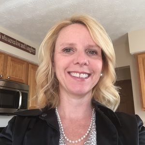 Meet your Posher, Lori